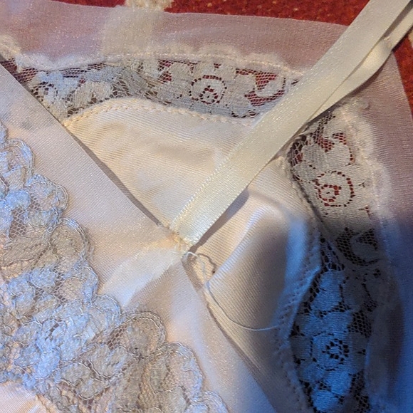 :34: Vintage (1956-59) Luxite by Kaiser Pale Pink Slip. - Picture 7 of 12